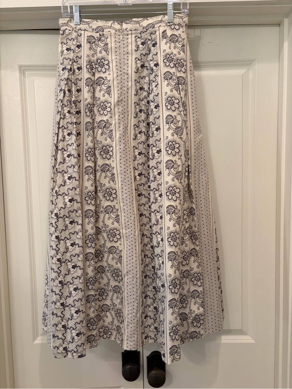 HUNTER BELL Cream and Black Floral A-Line Midi Skirt - Picture 2 of 5
